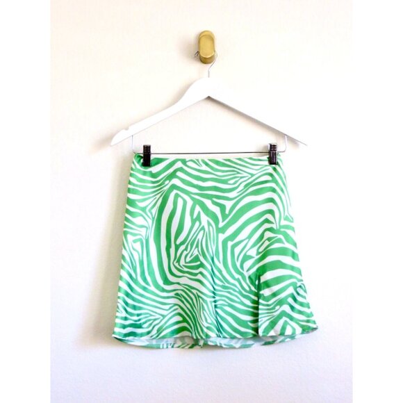NEW! Princess Polly Clueless Mini Skirt Zebra Print Stretch Green SZ 2 - Picture 8 of 13